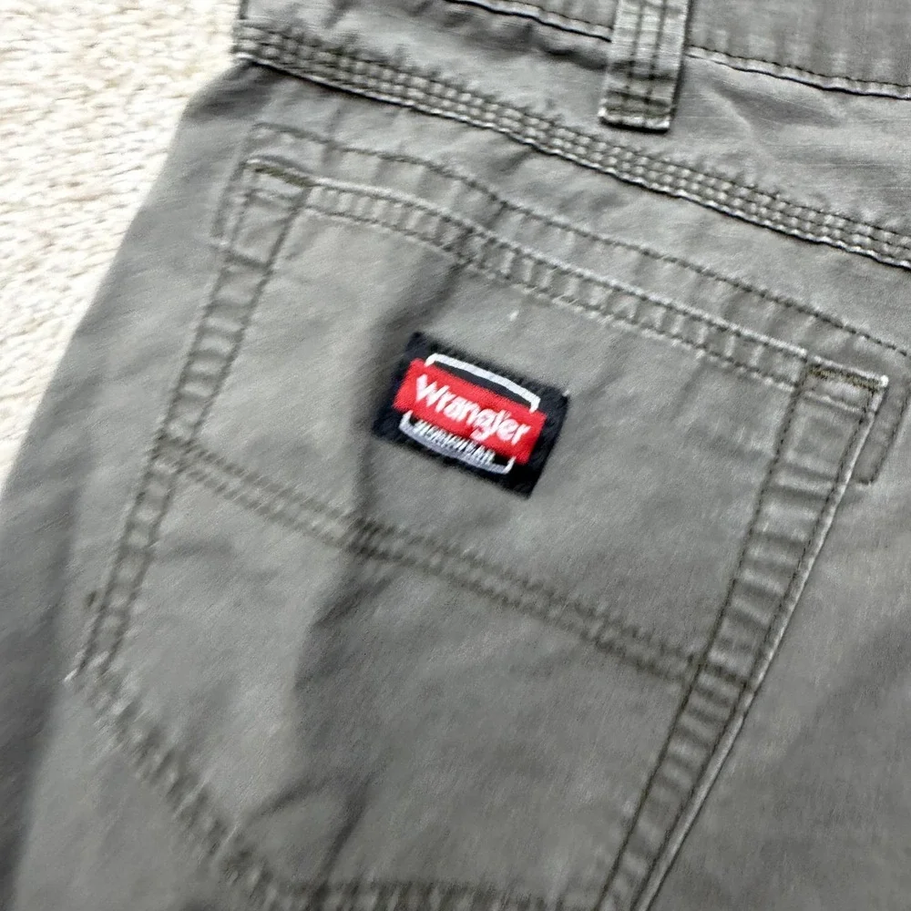 Wrangler Chino Shorts Mens 42 Gray Canvas Utility Pockets Workwear Relaxed Fit